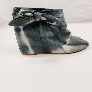 80%20 Hidden wedge Sandals